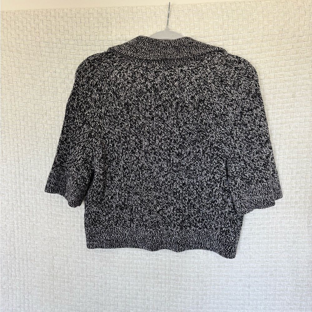 Button Down Top✨ - Picture 7 of 8